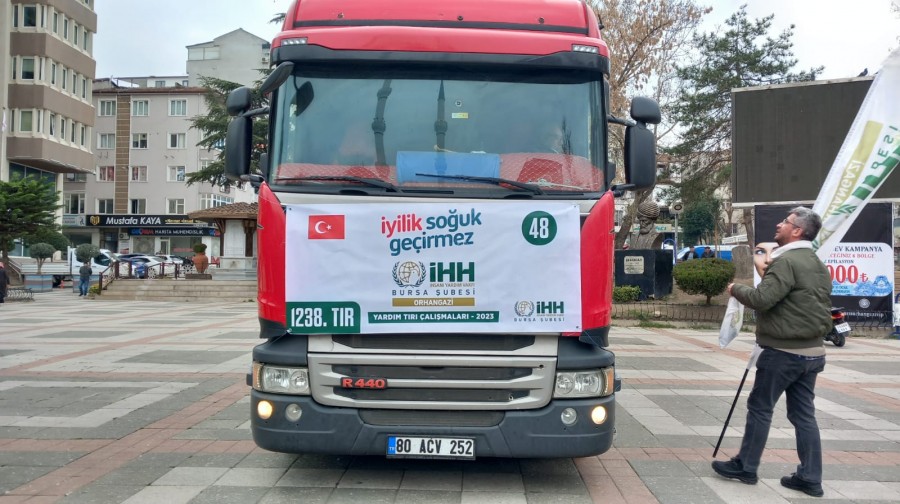 İHH 48 yardım tırı Bursa dan dualar ile uğurlandı Bursa Haberleri