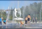 Çocukların kestane havuzu keyfi