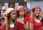 Kakava şenlikleri büyüledi