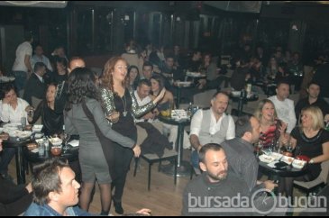 Bursa gecelerinde dur durak yok