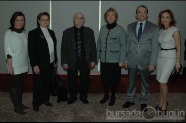 Anneler'in renkli buluşması