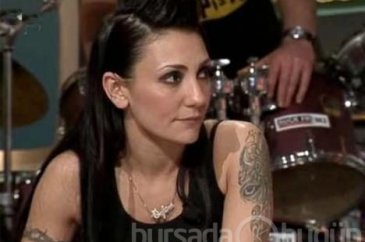 Özlem Tekin'den dikkat çeken pozlar