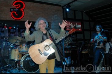 Yeni Türkü'den Bursa'da müzik ziyafeti