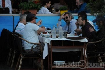 Mecnun'a bak!