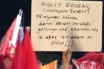 Bu pankart sosyal medyayı sarstı