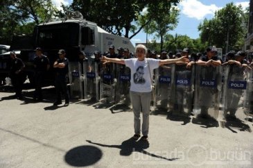 Ünlüler gezi parkı eylemlerini yorumladı..