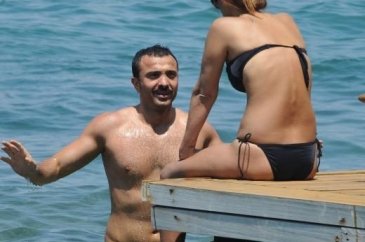 Demet Akalın aşka geldi!