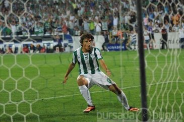 Enes Ünal sosyal medyayı salladı
