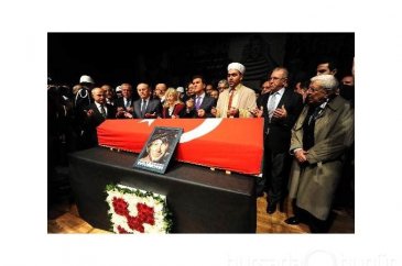 Büyük usta böyle uğurlandı...
