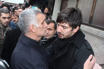 Tolga Zengin'in annesi son yolculuğuna uğurlandı