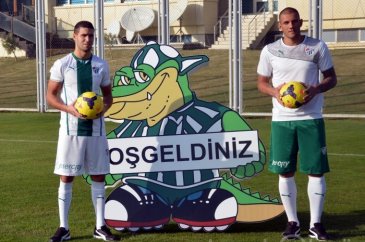 Bursaspor'un yeni transferleri Fernandao ve Oğuzhan
