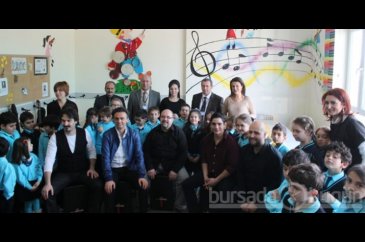 Bursa'da ünlü grup çaldı, öğretmenler bile coştu - ÖZEL HABER
