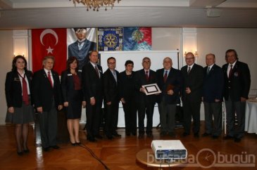 Rotary Meslek Hizmet Ödül töreninde duygusal anlar yaşandı...