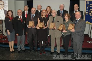 Karagöz Rotary'den anlamlı ödül....