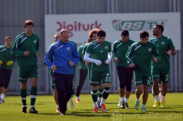 Timsah Çaykur Rizespor'a bileniyor