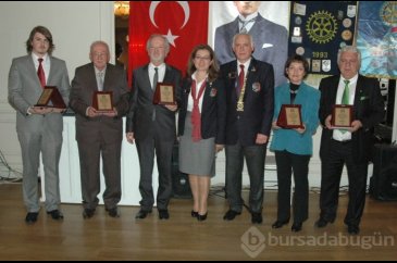 Rotary Meslek Hizmet Ödül töreninde duygusal anlar...
