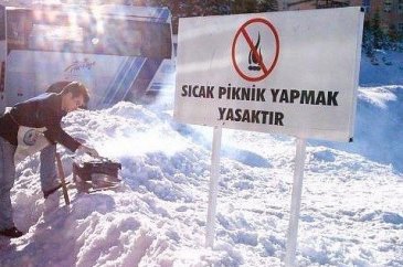 İbretlik yasak tabelaları...