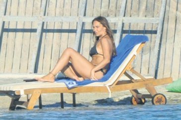 Hülya Avşar kameralara böyle yakalandı
