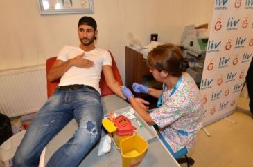 G.Saraylı futbolcular sağlık kontrolünden geçti