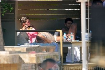 Pelin Karahan'ın karnı iyice belirginleşti
