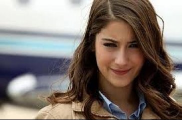 Hazal Kaya dünya starı oldu