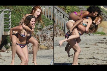 Bella Thorne arkadaşlarıyla plajda