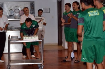 Belluschi'ye doğum günü sürprizi