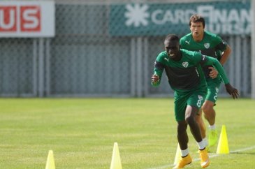 Timsah Fernandao'dan yoksun çalıştı!