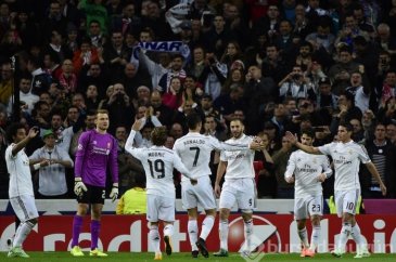 Real Madrid'i Benzema sırtladı!