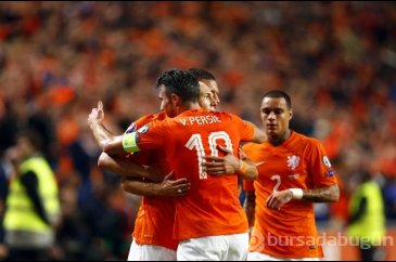 Hollanda gol oldu yağdı:6-0
