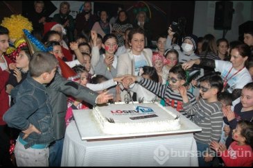 LÖSEVLİ çocukların yeni yıl kutlaması...