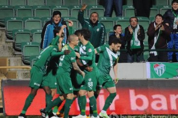 Bursaspor'da Bakambu şov!