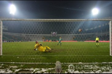 Timsah penaltılarda çeyrek final biletini kaptı!