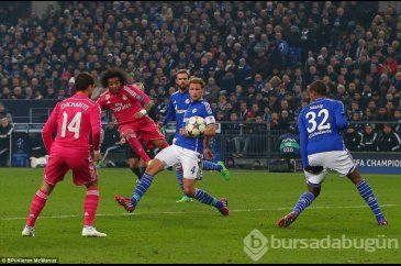 Real'e Schalke 04 hafif geldi!