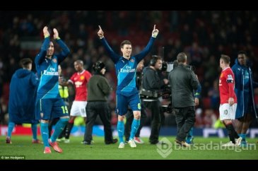 ManU Arsenal'a boyun eğdi!