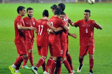 Enes Ünal ve Atabey Danimarka'yı yıktı!
