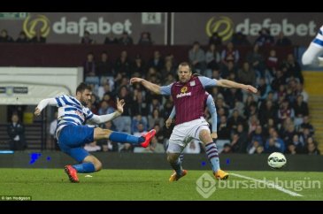 Benteke Aston Villa'yı ipten aldı!