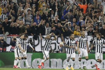 Juventus'u Vidal sırtladı!
