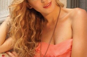 Sinem'den sinema filmi için yeni imaj!