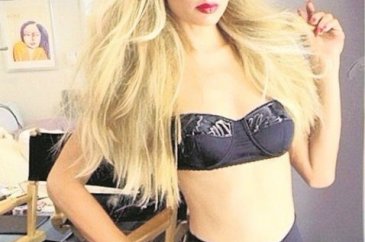Paris Hilton'dan seksi klip