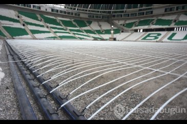 Timsah Arena'nın alttan ısıtma sistemi de tamam