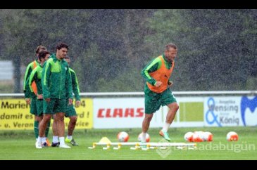 Bursaspor yağmur altında çalıştı