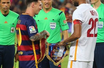 Messi'den 'kafa'yla karşılık