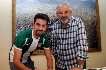 Isaac Cuenca'dan Bursaspor'a 3 yıllık imza!