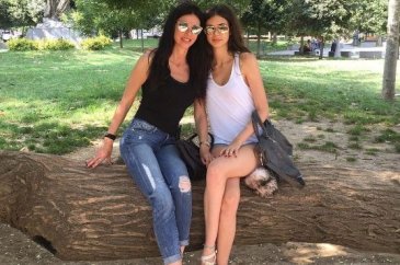 Bikini poz sosyal medyayı salladı