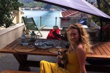 Sinem Kobal o evden taşındı