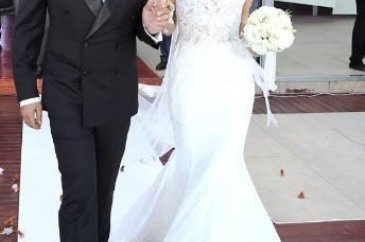 Petek Dinçöz anne oldu