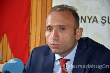 Hakemliği gözyaşlarıyla bıraktı
