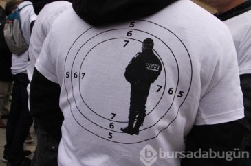 Paris'te 10 bin polis hukuk sistemini protesto etti