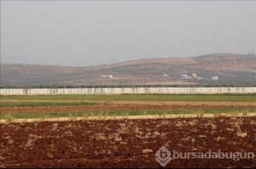 Suriye sınırına güvenlik duvarı örme çalışmaları